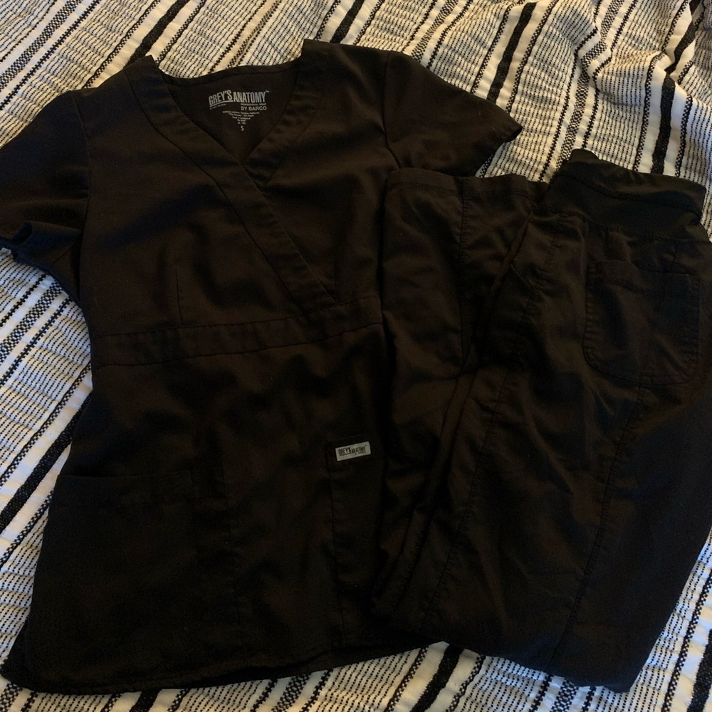 Black Grey’s Anatomy Scrub set